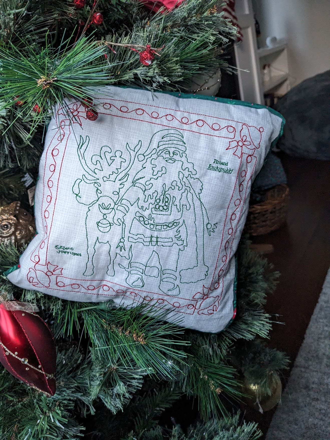SANTA around the WORLD BOOK I: The European Tradition 12
