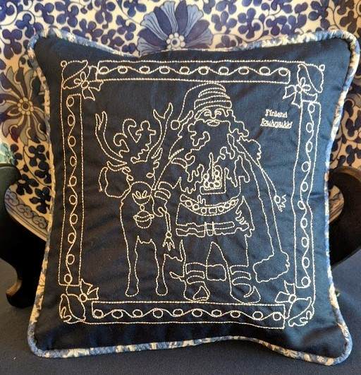 Santa Finland Redwork: Digital Embroidery Files or PDF Printable Paper Files - Image 2